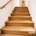 Drevené schodisko ošetrené Osmo Dekoračným voskom k aplikácii striekaním — odtieň 3085 Hodvábny polomat
