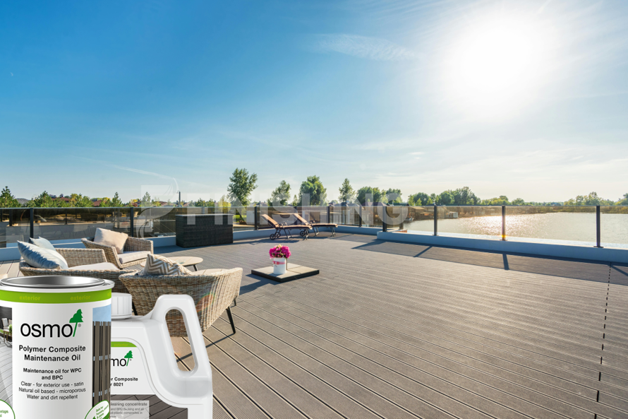 WPC kompozitná terasa po čistení čističom Osmo WPC&BPC 8021 a ošetrení údržbovým olejom 030